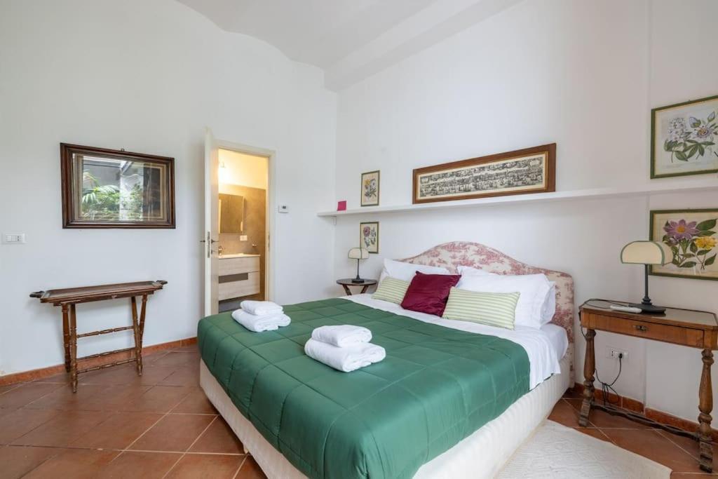 Colosseum Charming Apartment Roma Dış mekan fotoğraf